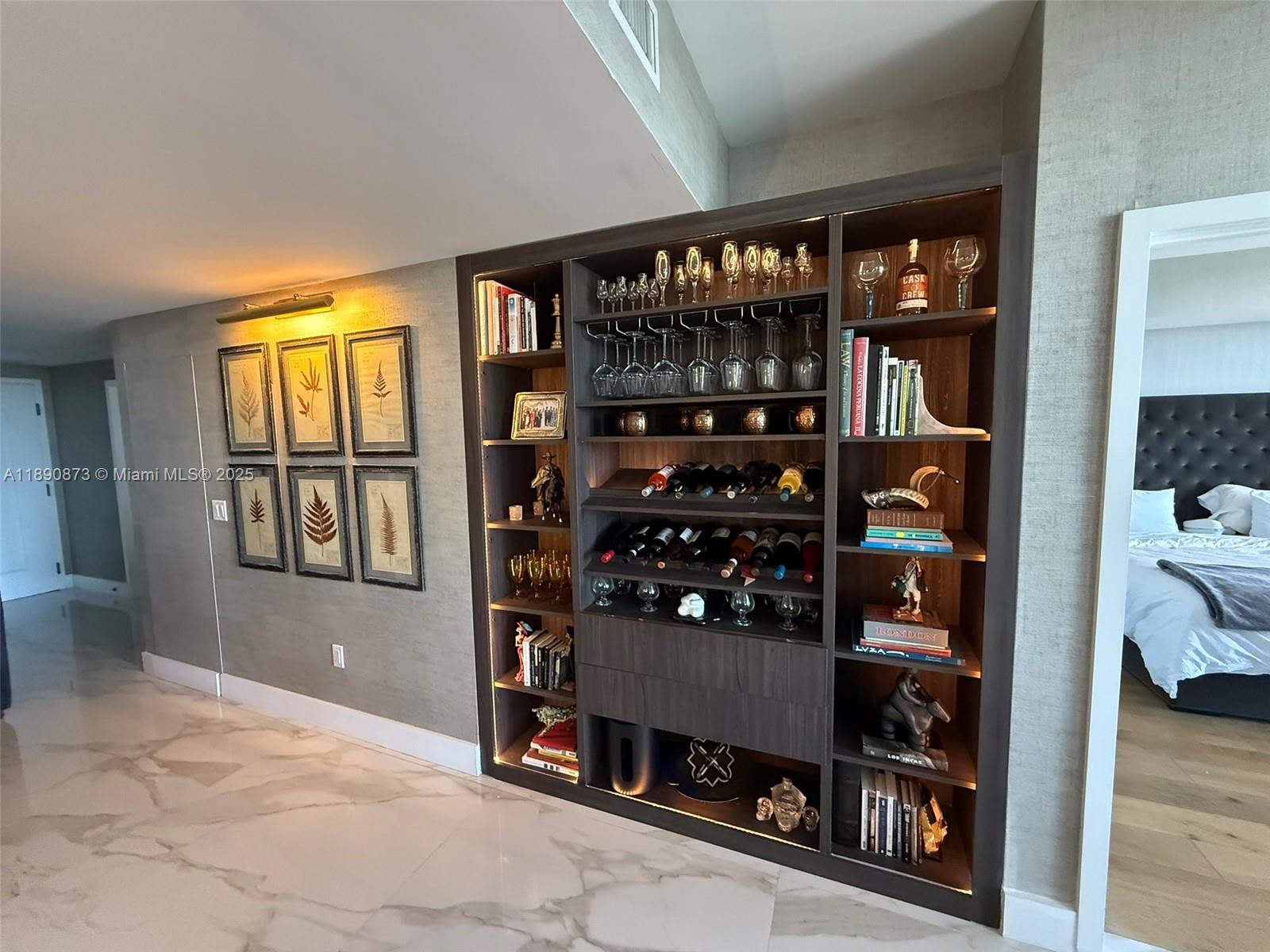 THE HARBOUR SOUTH CONDO - Residential Lease
