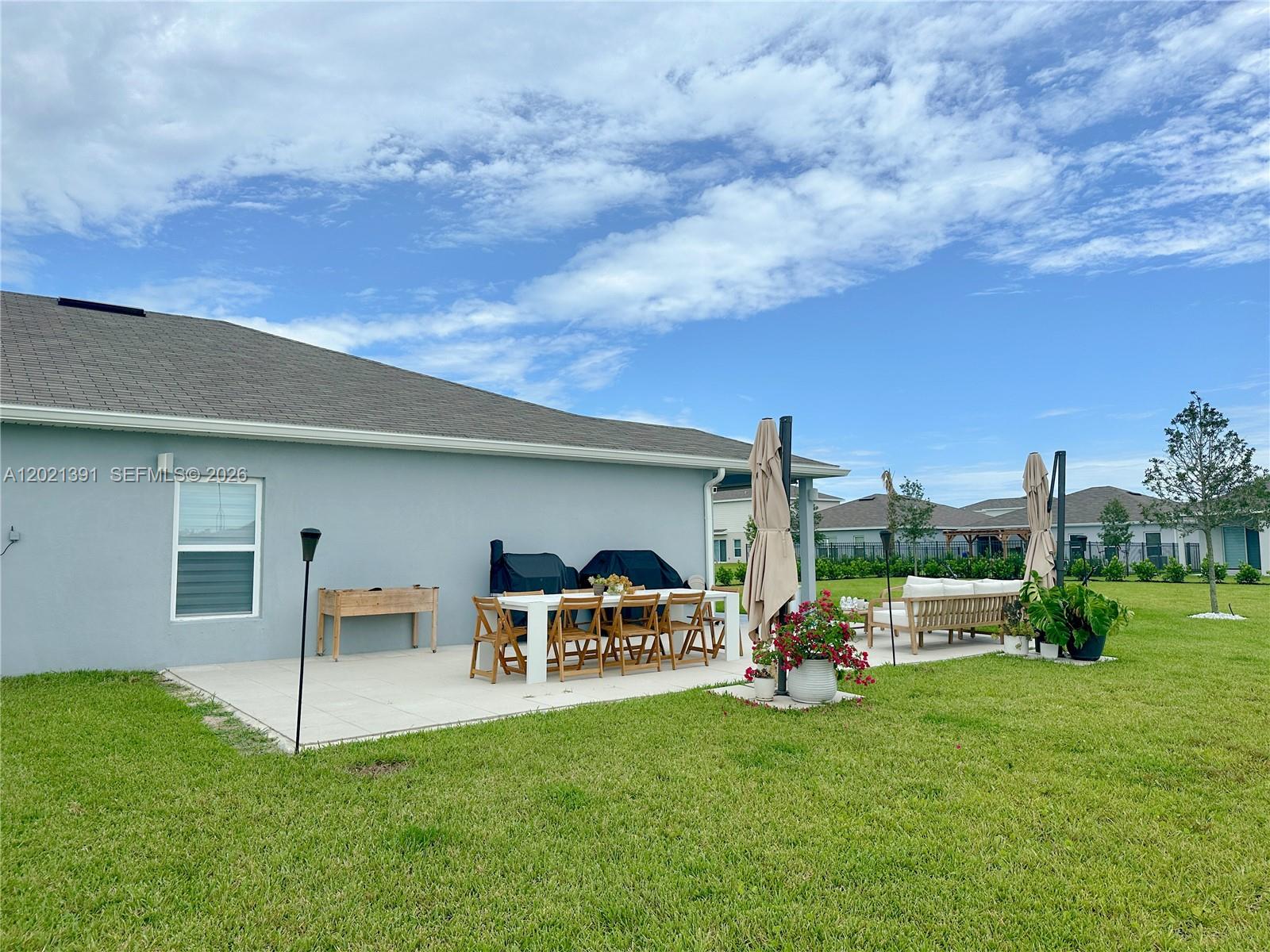AVALON CROSSING - Residential