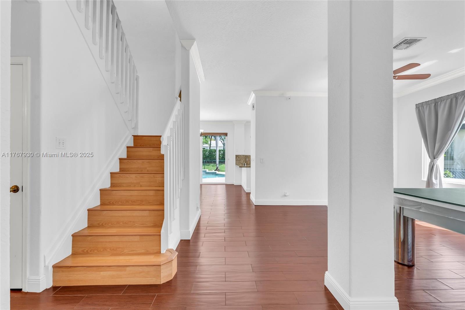 PEMBROKE SHORES - Residential