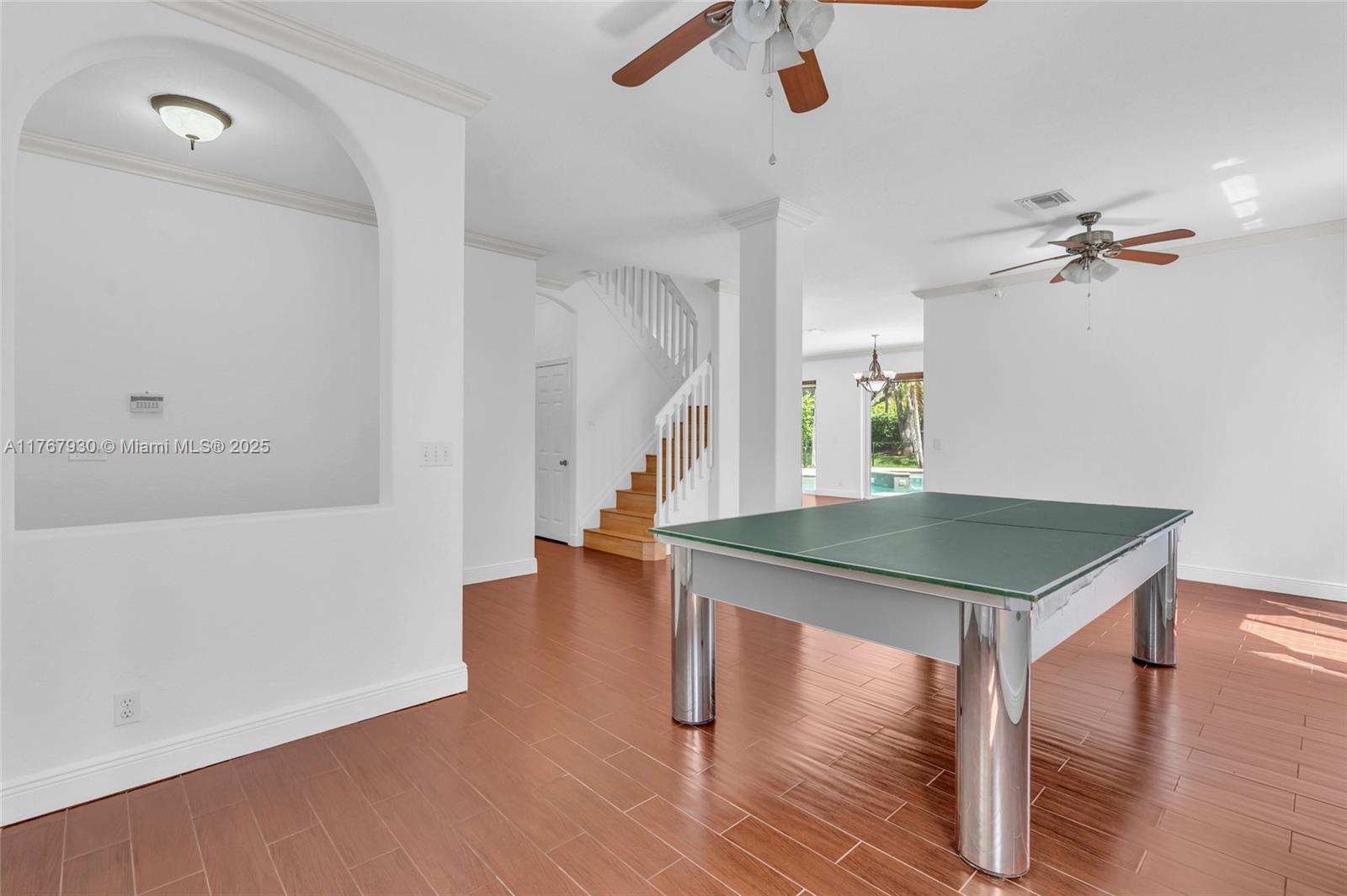 PEMBROKE SHORES - Residential