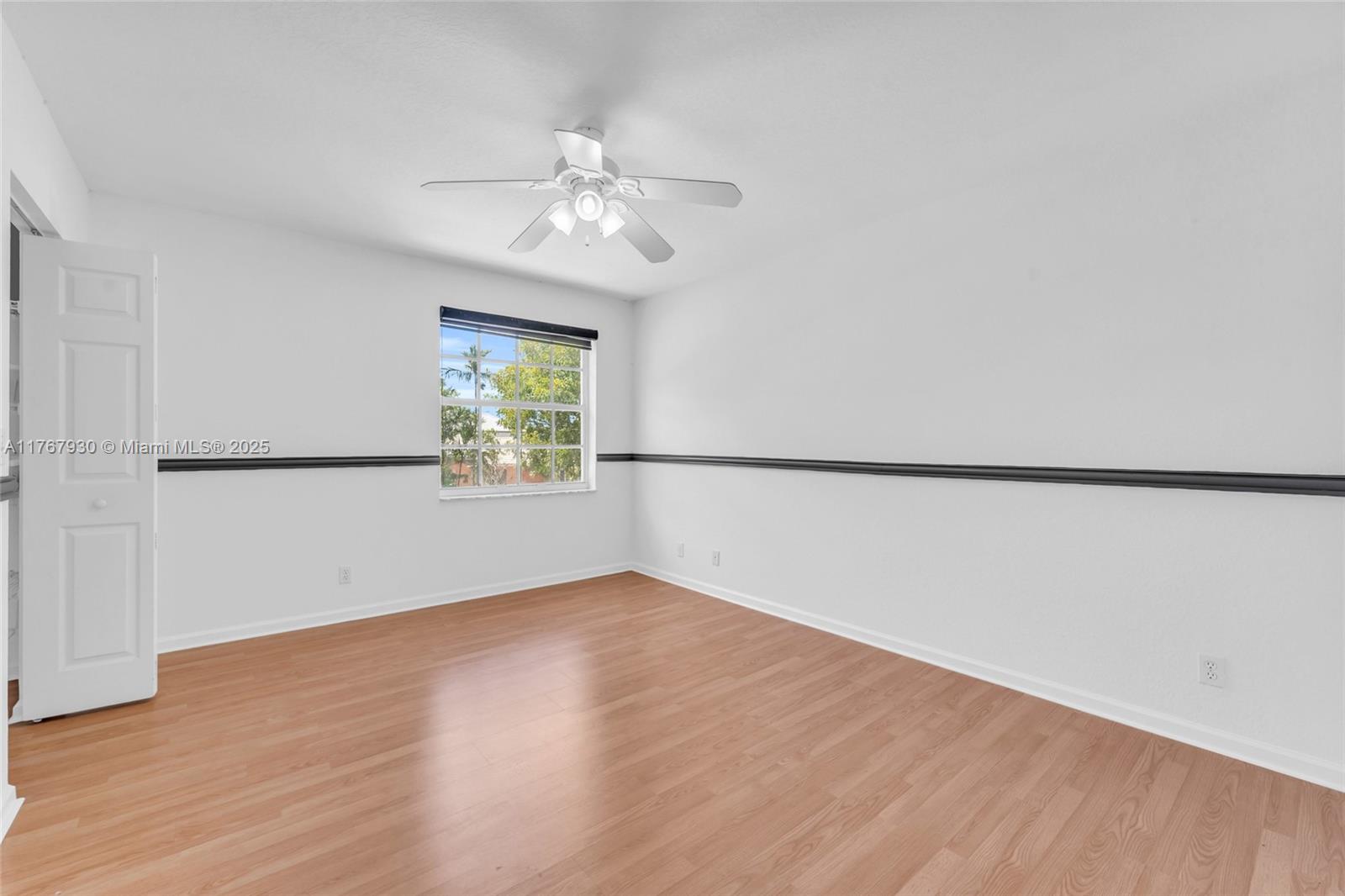 PEMBROKE SHORES - Residential