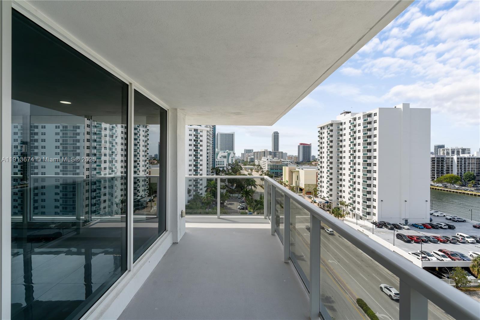 AQUARIUS CONDO - Residential