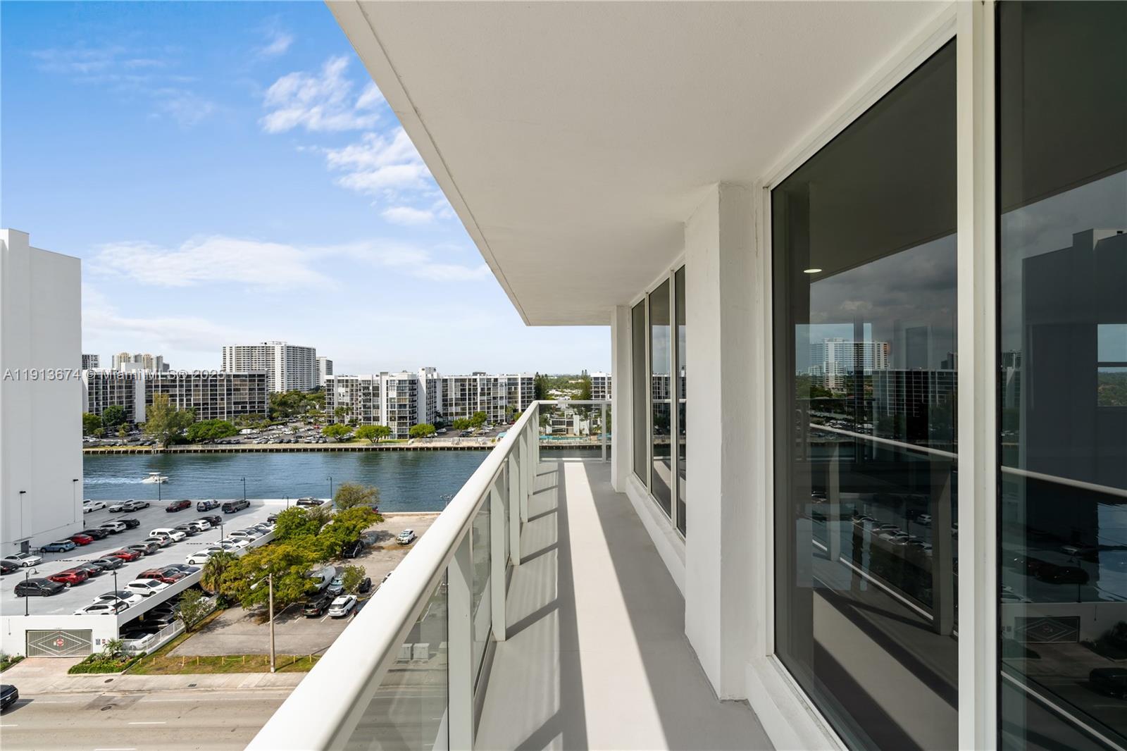 AQUARIUS CONDO - Residential