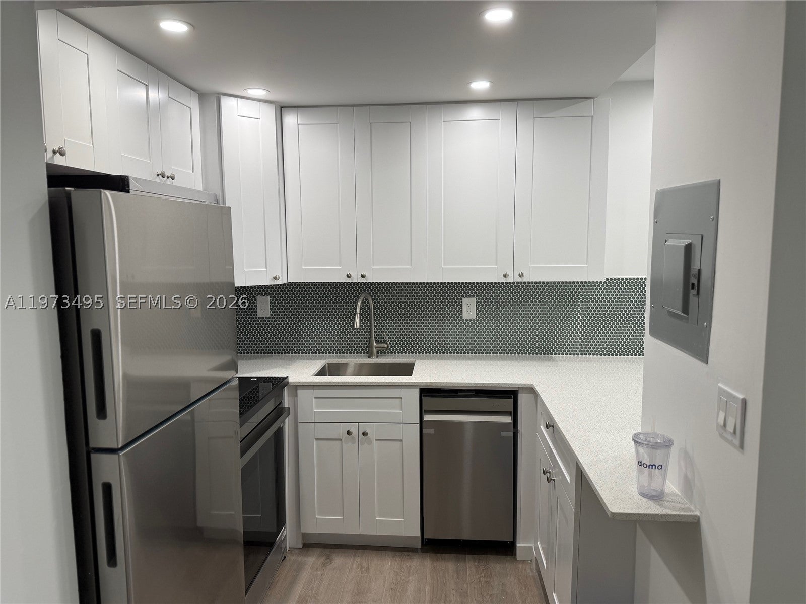 926 Michigan Ave 12