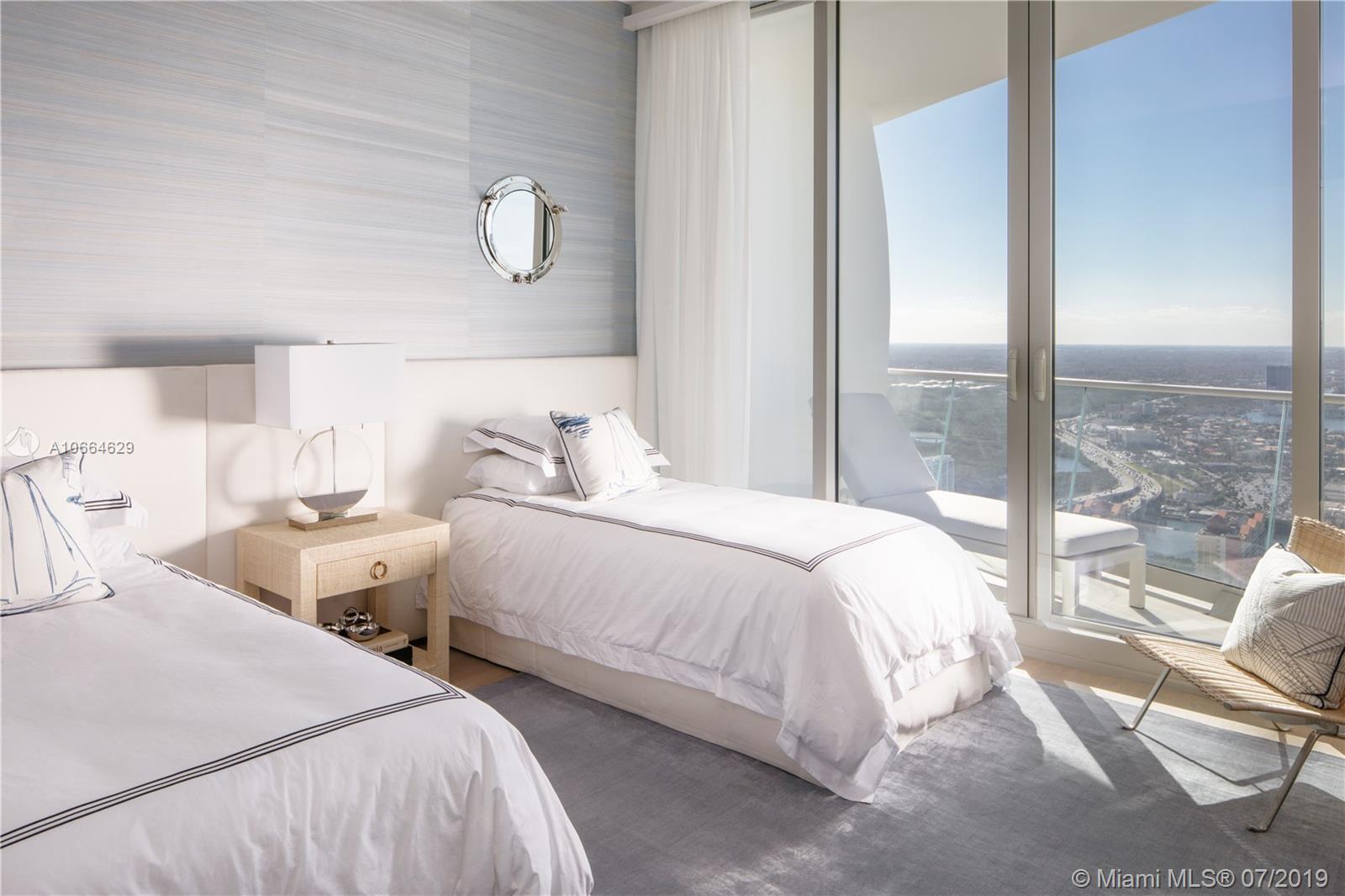 JADE SIGNATURE - Residential