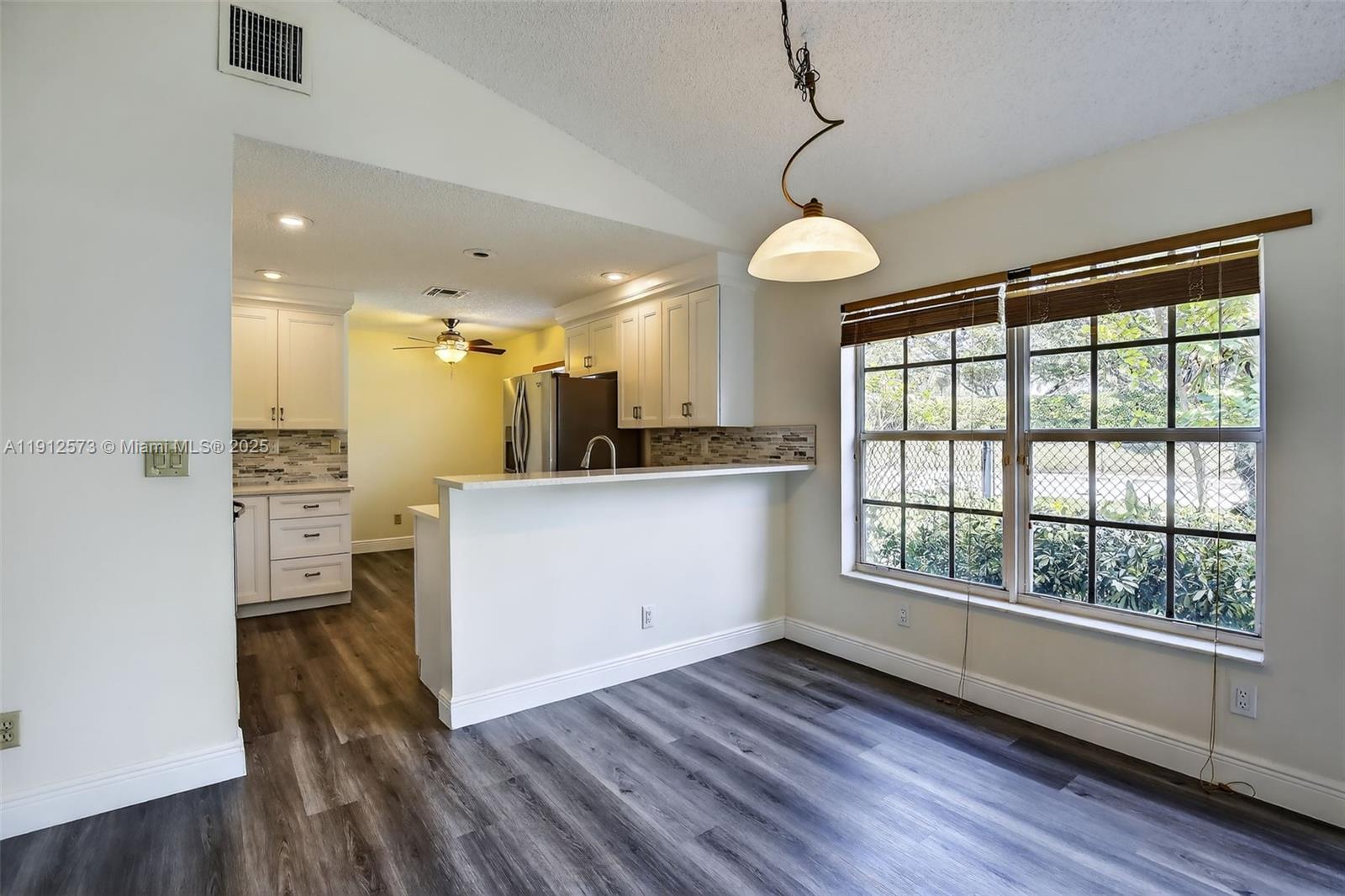 FOREST RIDGE CLUSTER HOME - Residential