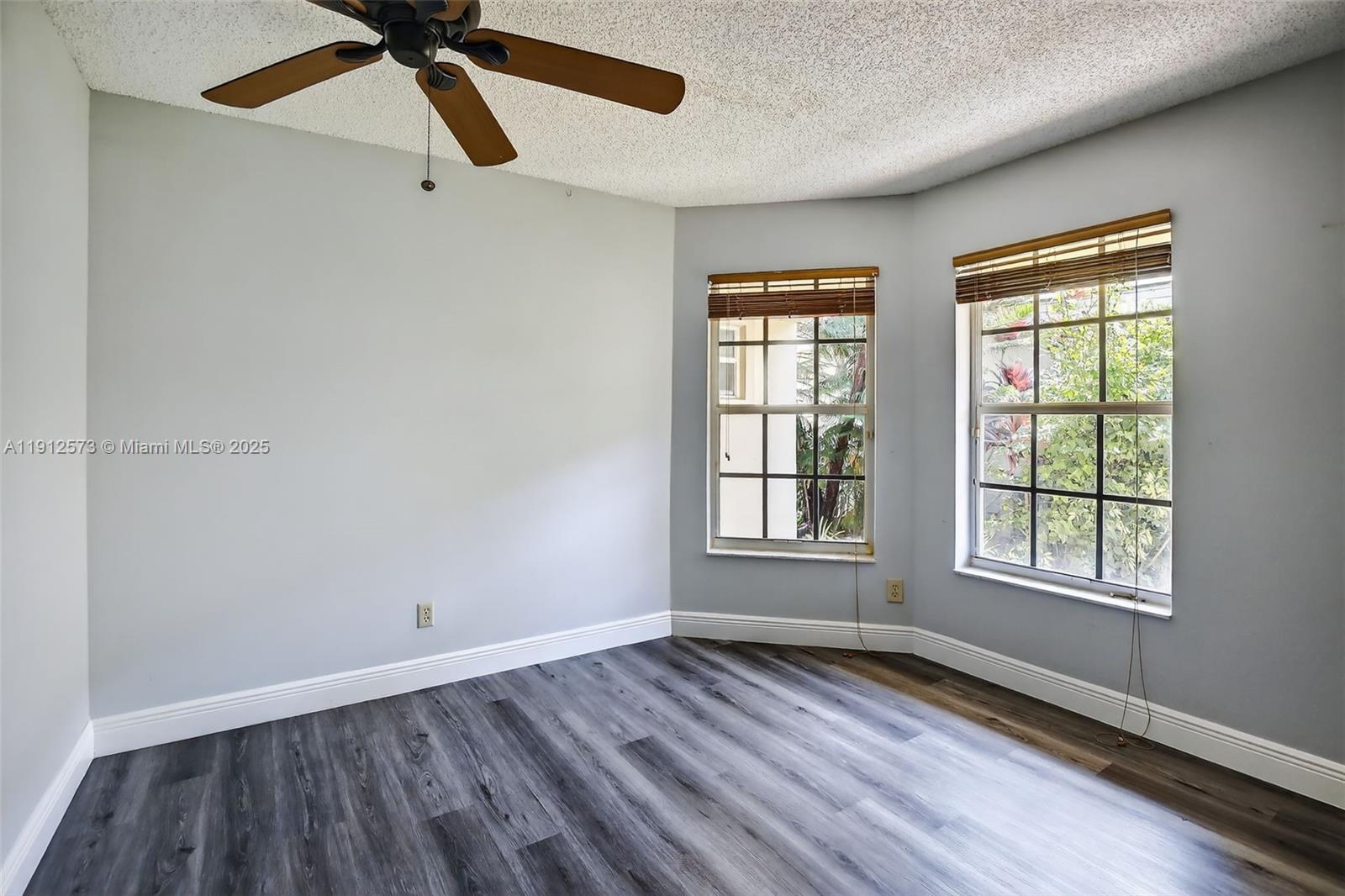 FOREST RIDGE CLUSTER HOME - Residential