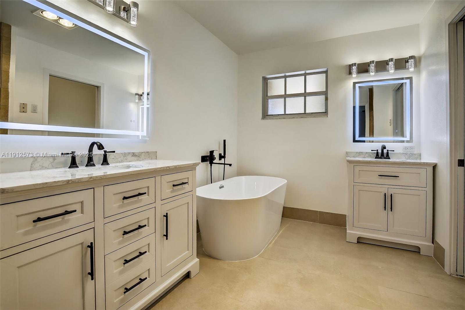 FOREST RIDGE CLUSTER HOME - Residential