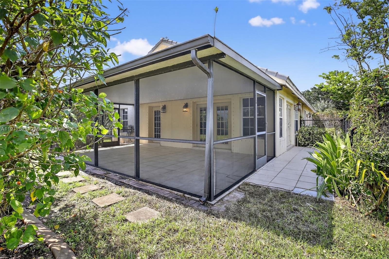 FOREST RIDGE CLUSTER HOME - Residential