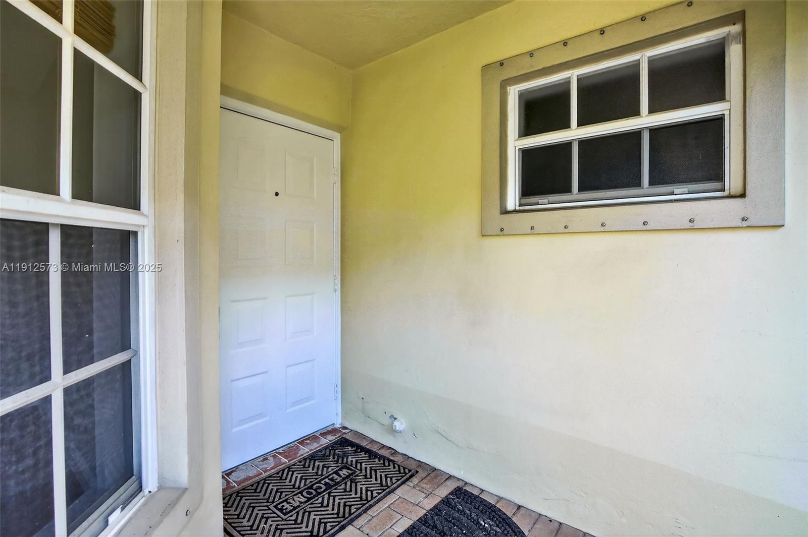 8800 Lake Park Cir N