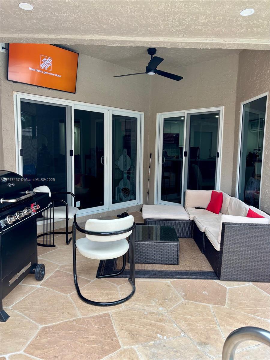 JACARANDA - Residential