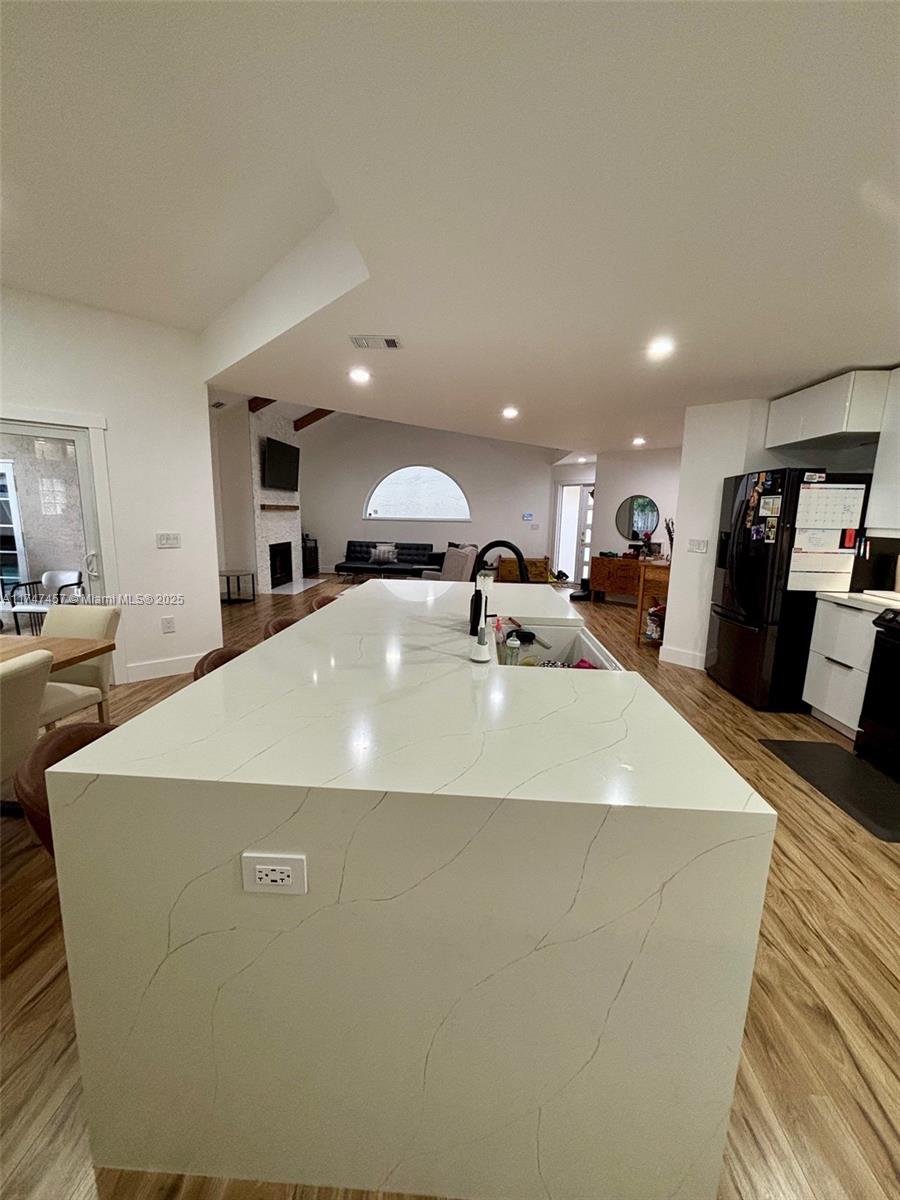 JACARANDA - Residential