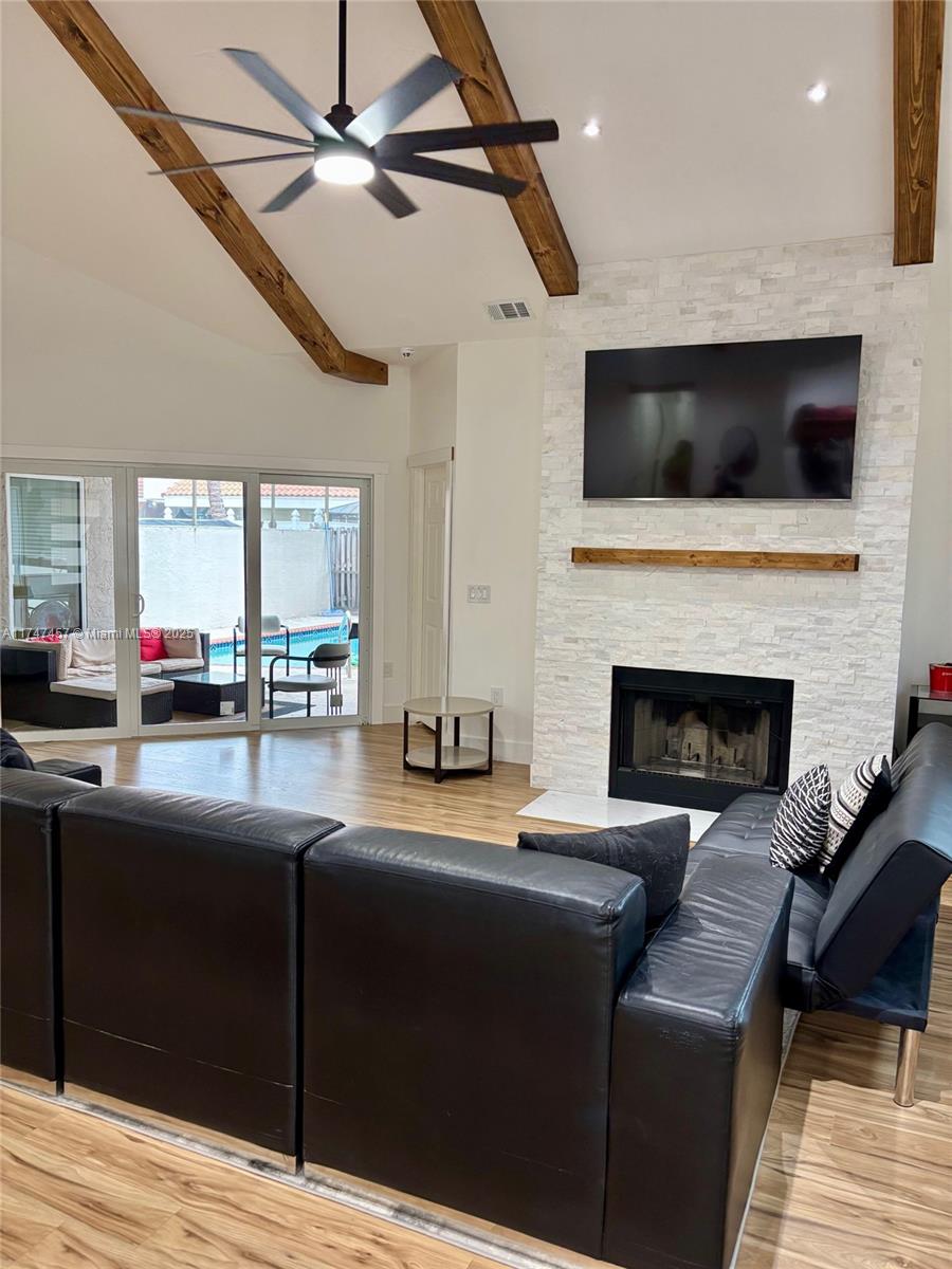 JACARANDA - Residential