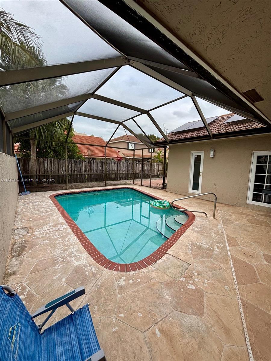 JACARANDA - Residential