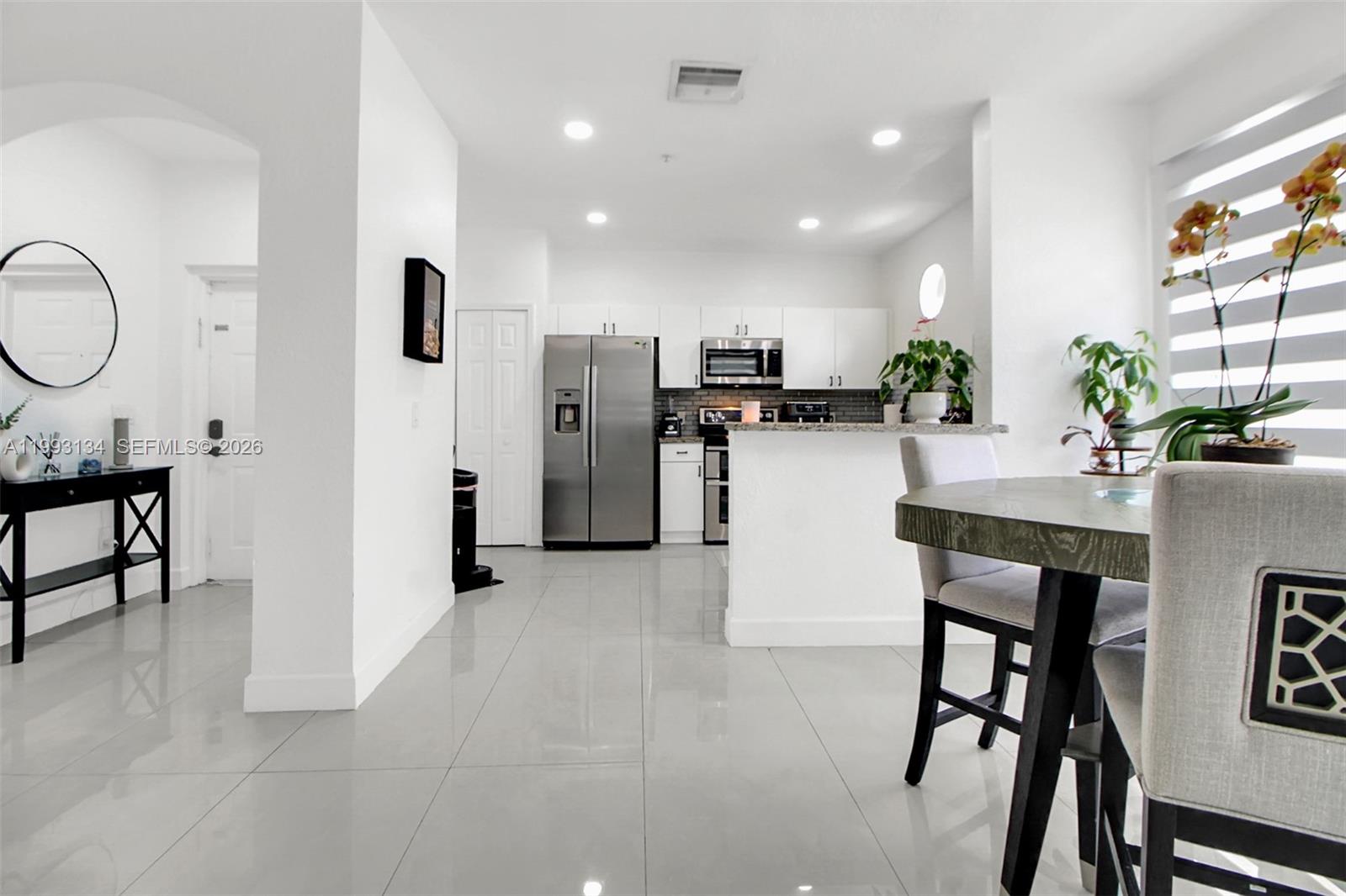 COURTYARDS TWO CONDO - Residential