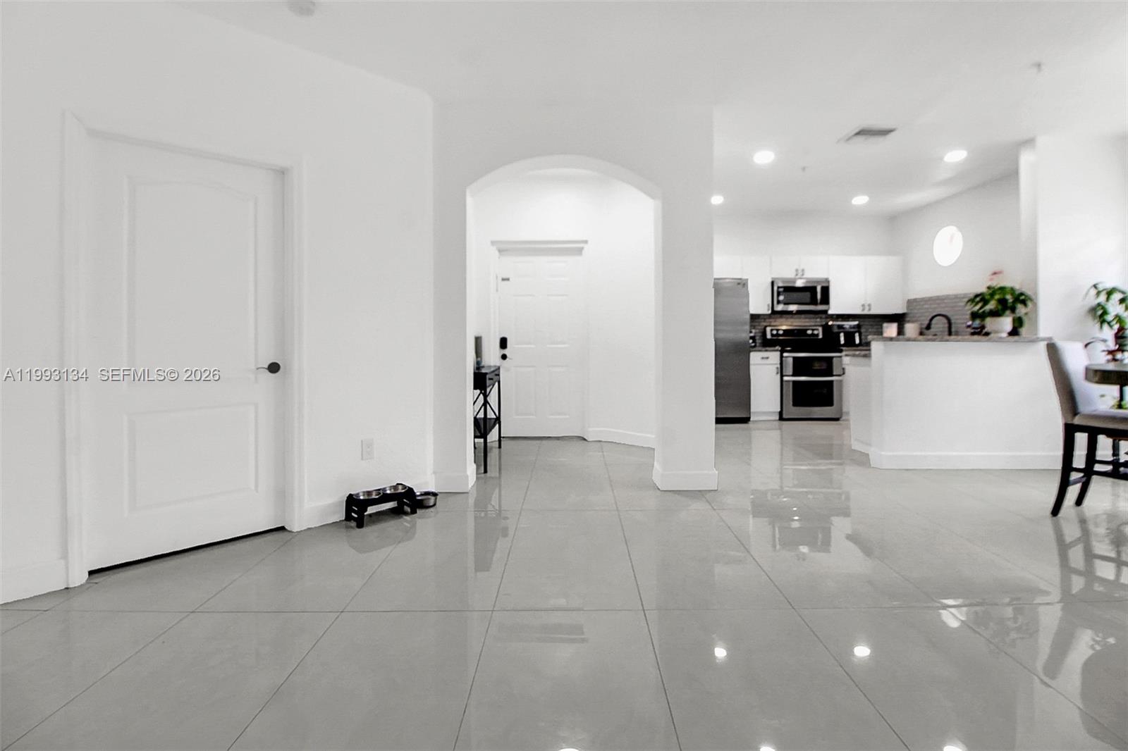 COURTYARDS TWO CONDO - Residential