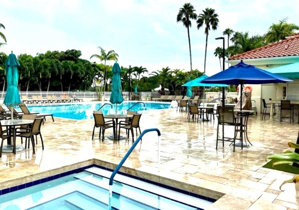 DORAL GREENS - Residential Lease