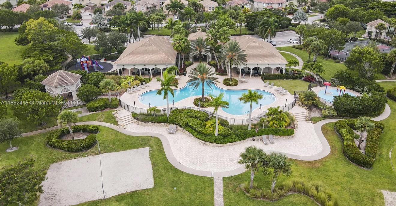 VIZCAYA FALLS PLAT 1 - Residential Lease