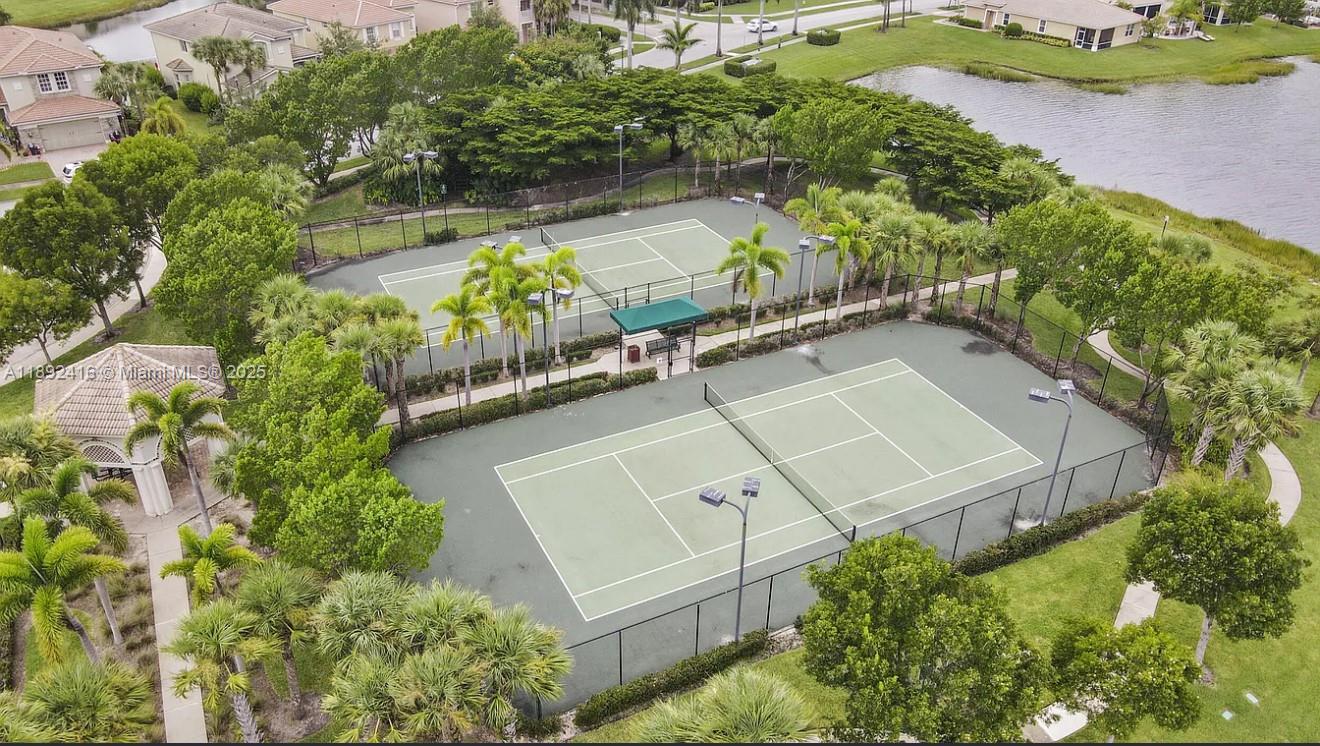 VIZCAYA FALLS PLAT 1 - Residential Lease