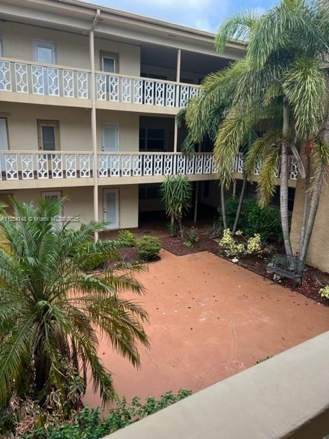 1958 Monroe St 208