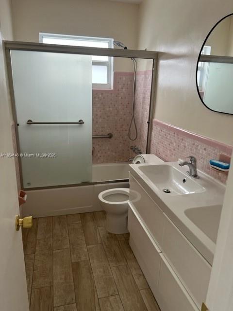 HAMPTON COURT CONDO - Residential