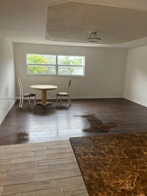 HAMPTON COURT CONDO - Residential