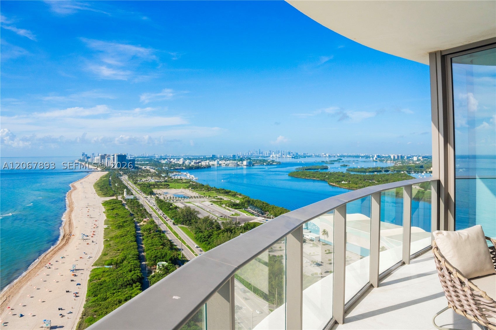 15701 Collins Ave 3005