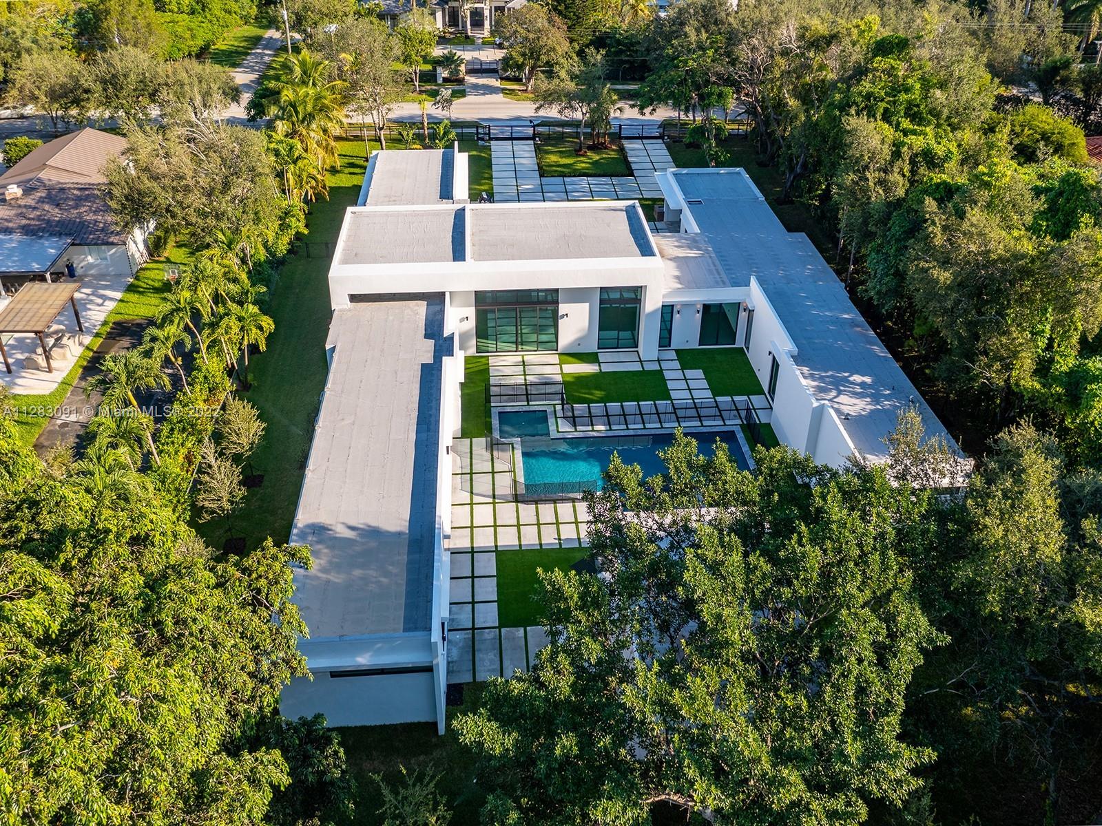 HELMS COUNTRY ESTATES RE- - Residential