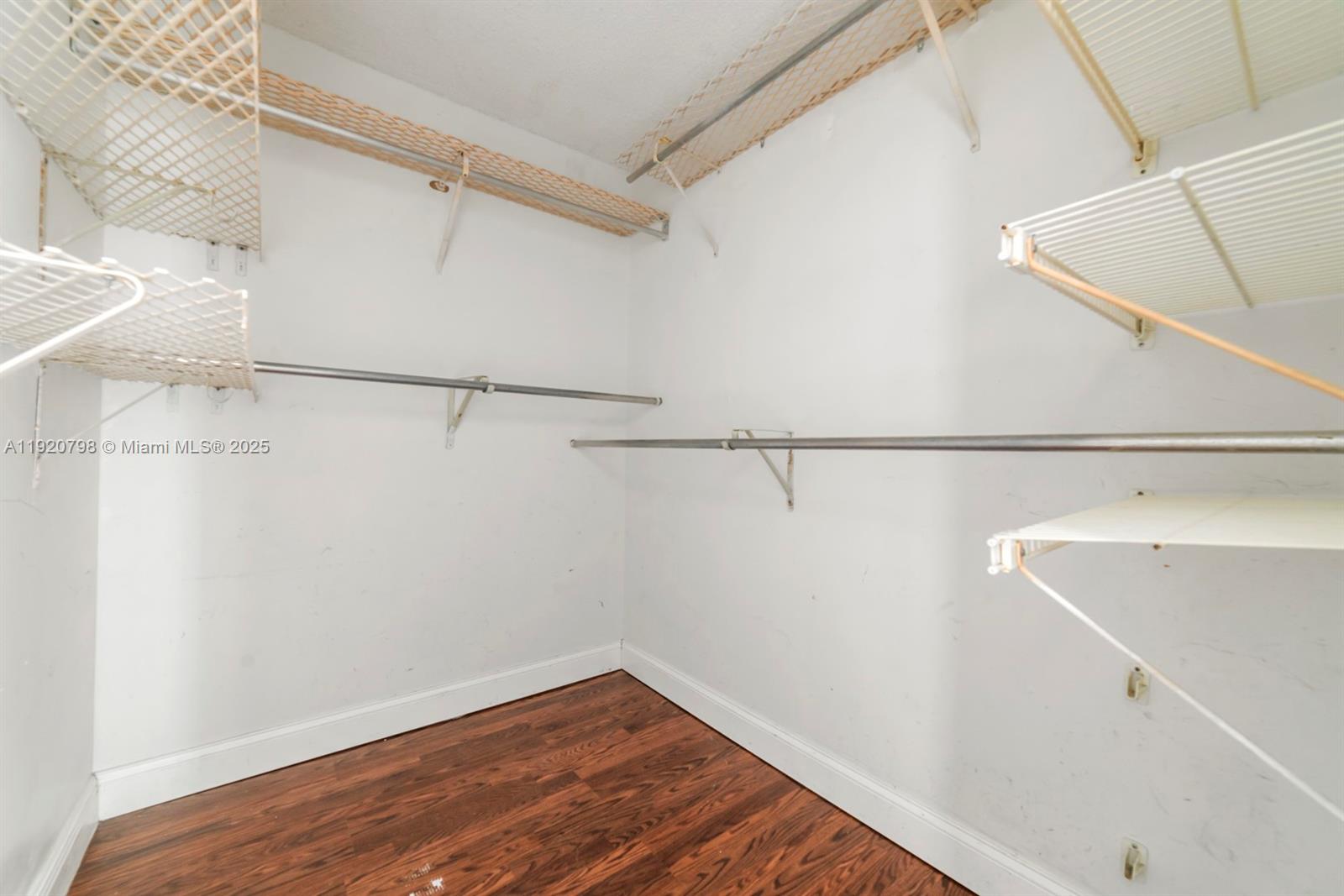 CYPRESS BEND I-A CONDO - Residential Lease