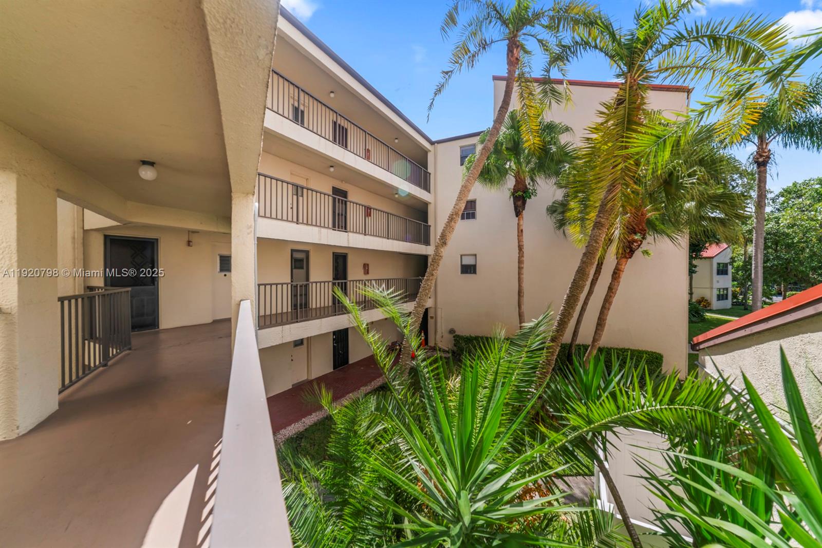 CYPRESS BEND I-A CONDO - Residential Lease