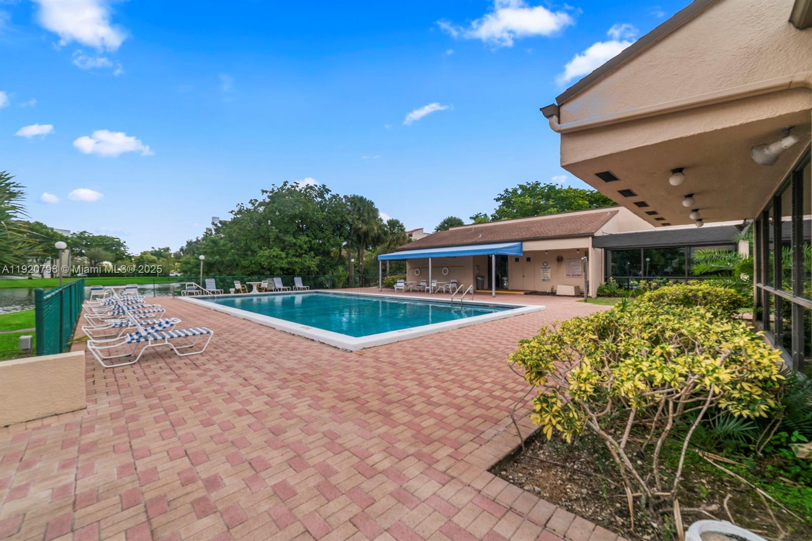 CYPRESS BEND I-A CONDO - Residential Lease