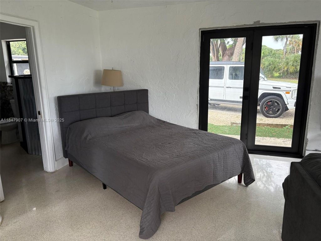 Photo of 6003 S Indian River Dr, Fort Pierce, FL 34982 (MLS # A11847907)