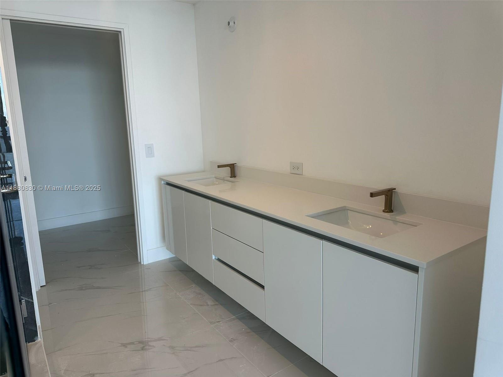 Aria Reserve Miami - Residential Lease