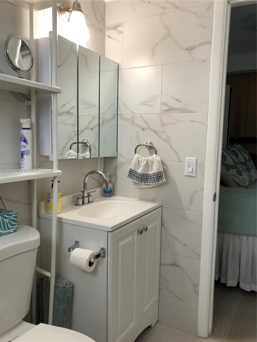 OCEAN SHORE CO-OP APTS IN - Residential