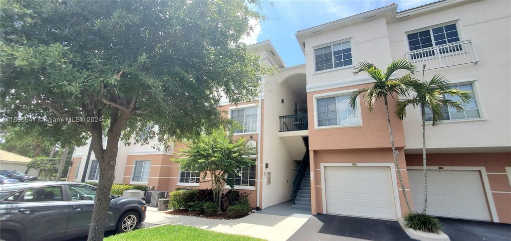 Photo of 2103 E Myrtlewood Cir E #2103, Palm Beach Gardens, FL 33418 (MLS # A11605641)