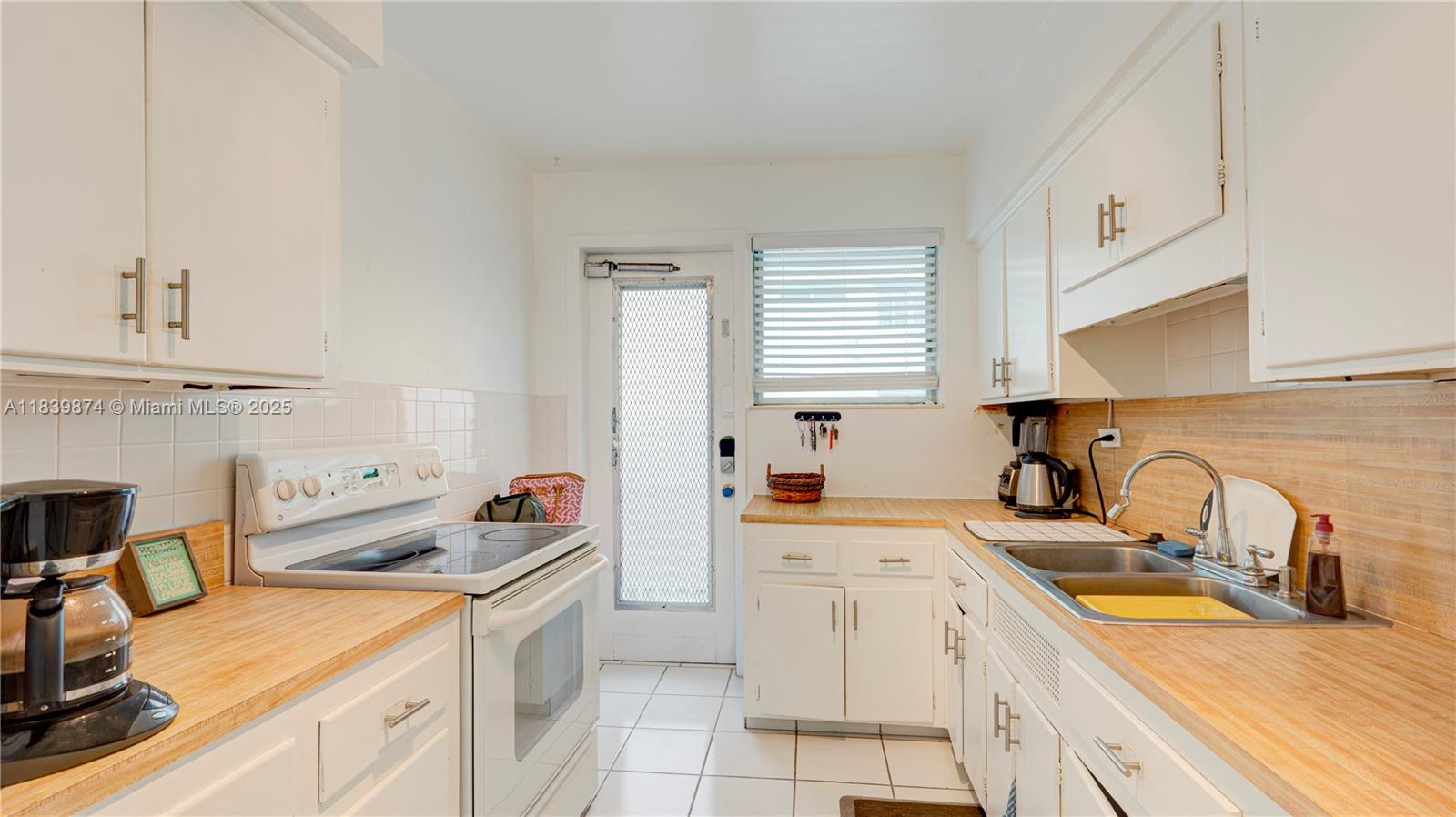 BROWNSTONE CO-OP APTS INC - Residential