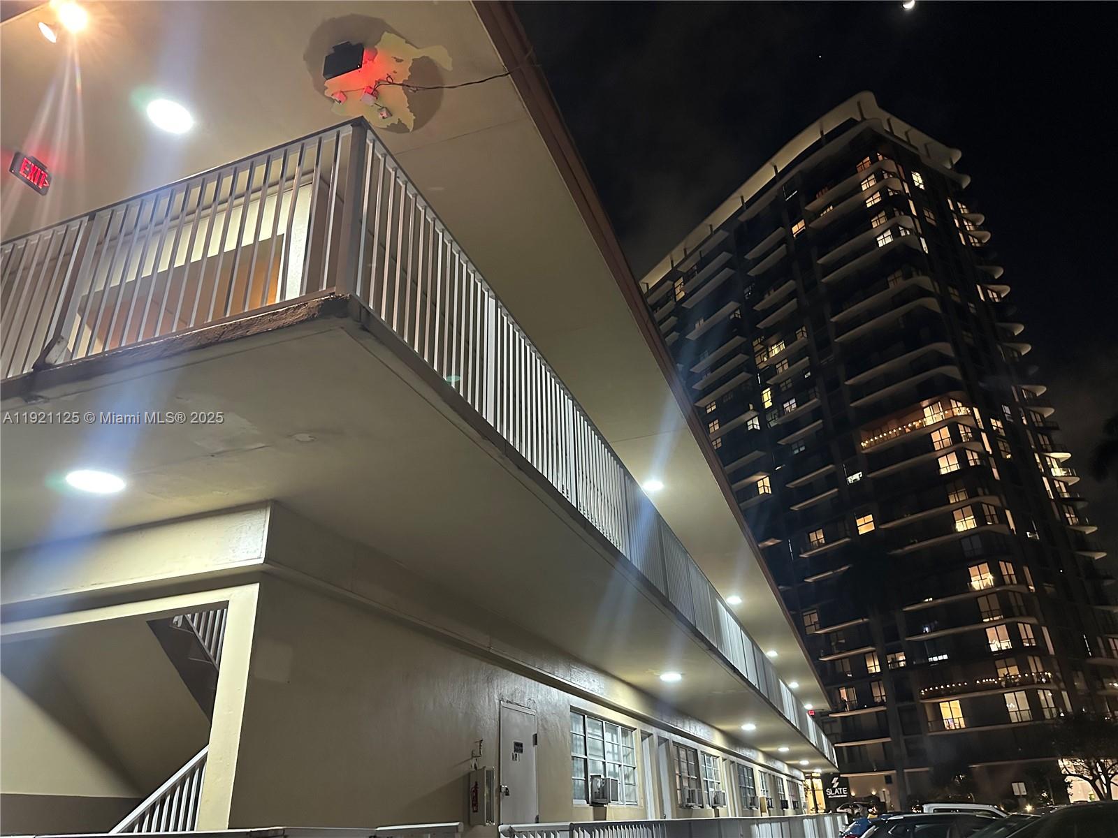 DIPLOMAT GOLF & RACQUET C - Residential Lease