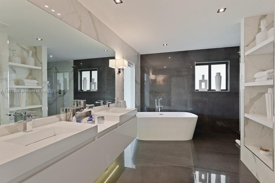 BISCAYNE POINT - Residential Lease