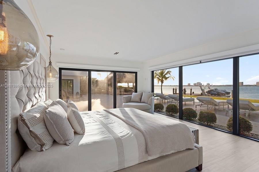 BISCAYNE POINT - Residential Lease