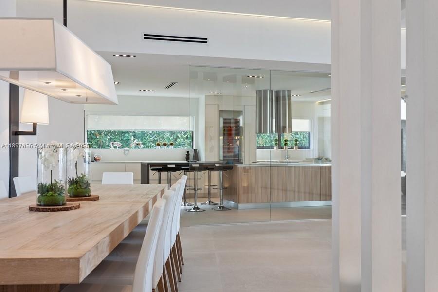 BISCAYNE POINT - Residential Lease