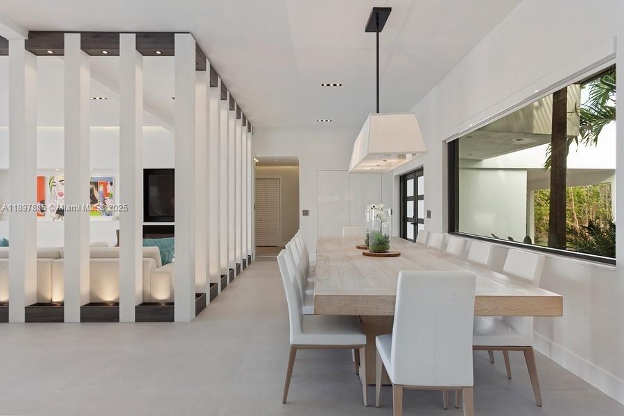 BISCAYNE POINT - Residential Lease