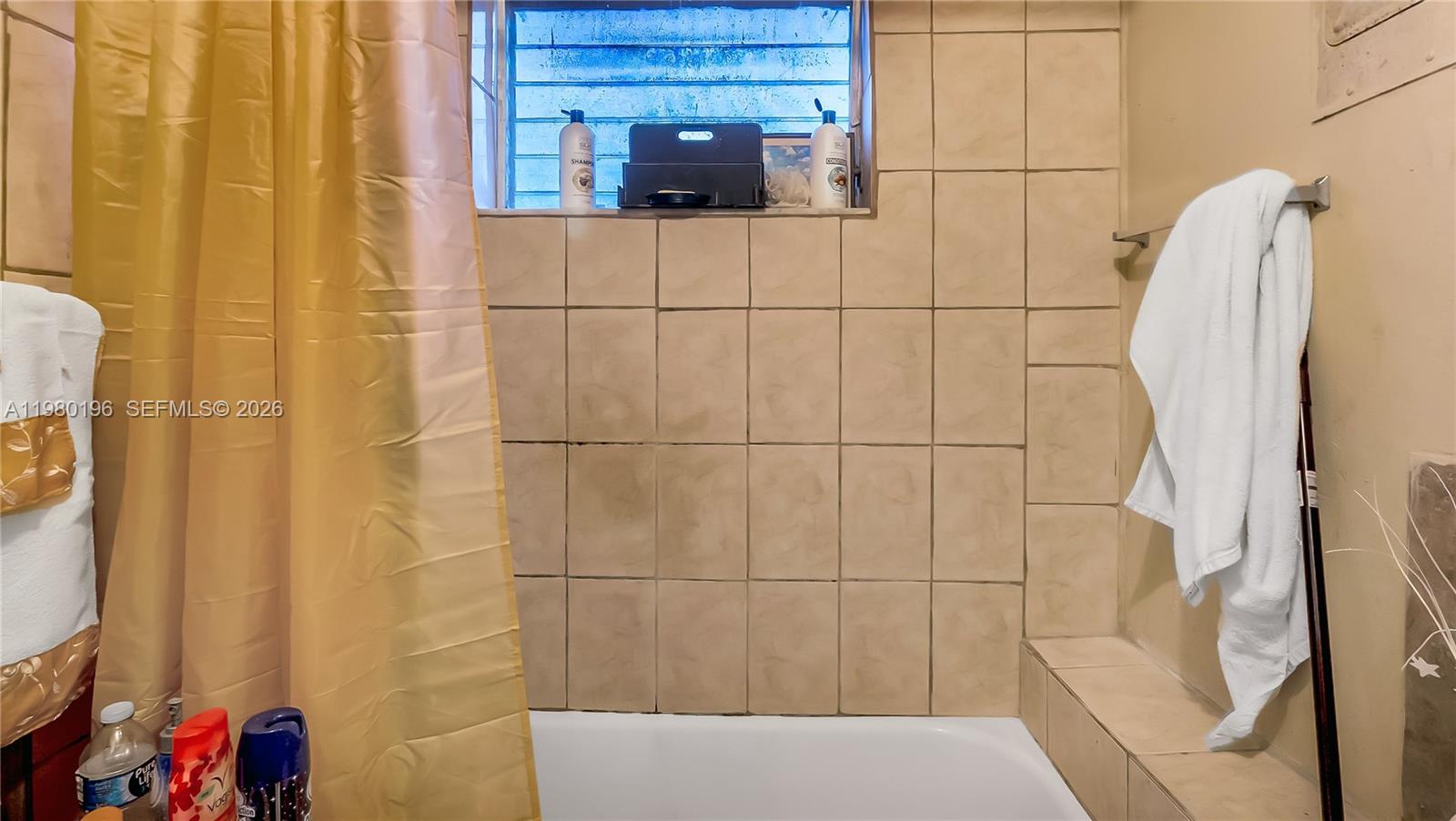 LAUDERDALE LAKES NORTH GA - Residential