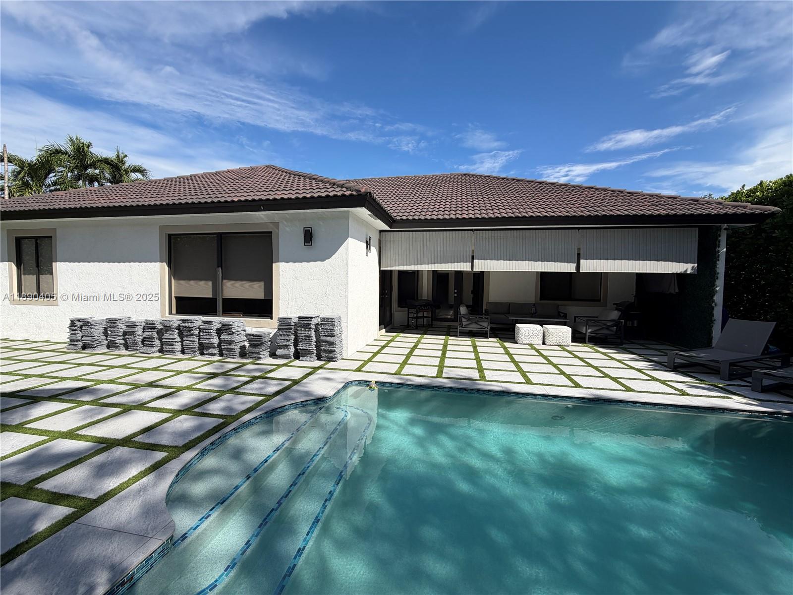 STONERIDGE LAKE ESTATES P - Residential