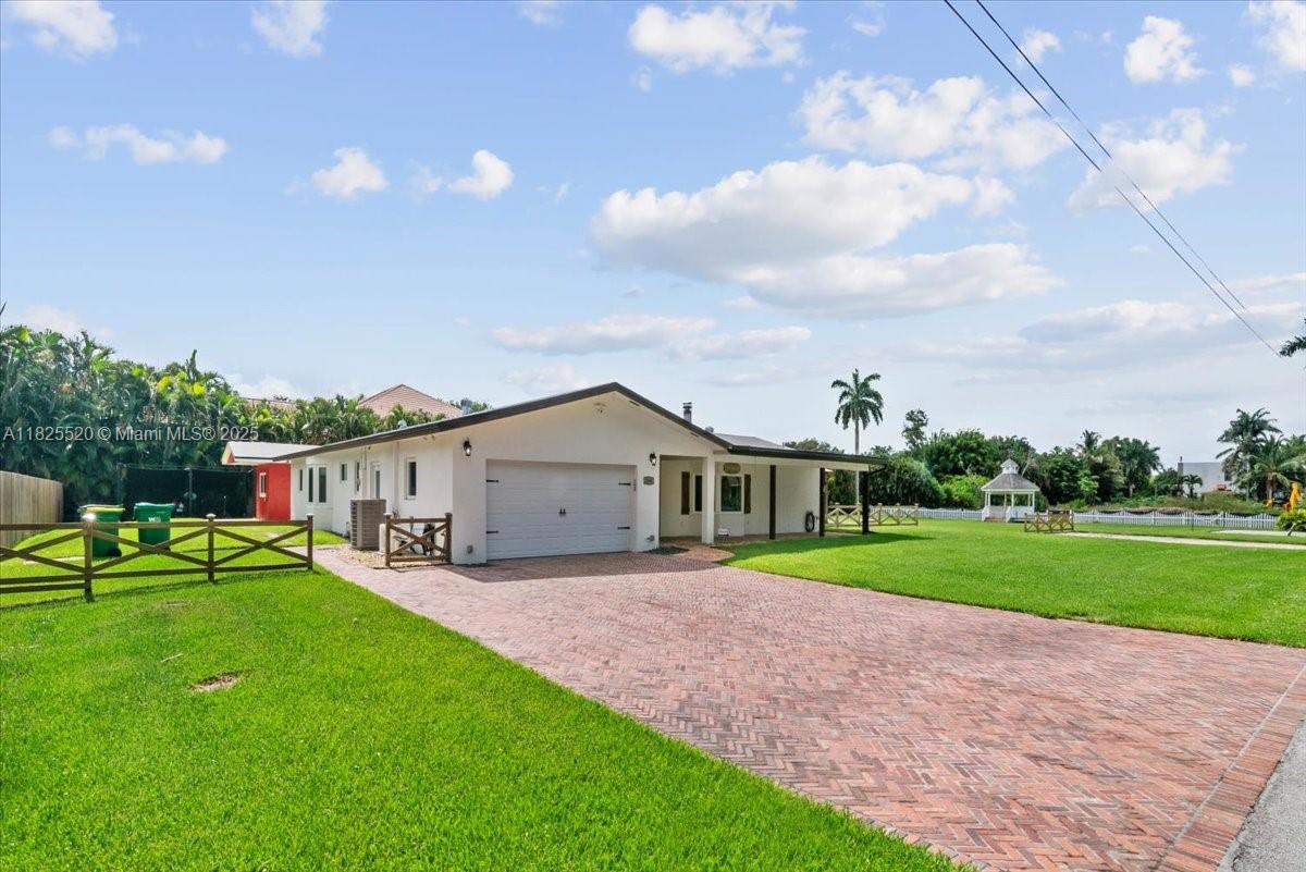 1550 NW 114th Ave