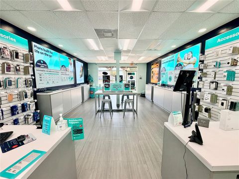 confidential Hialeah FL 00000