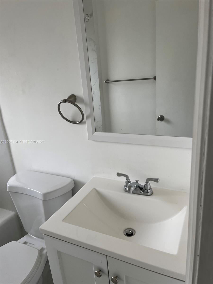 VICTORIA ISLES - Residential Lease