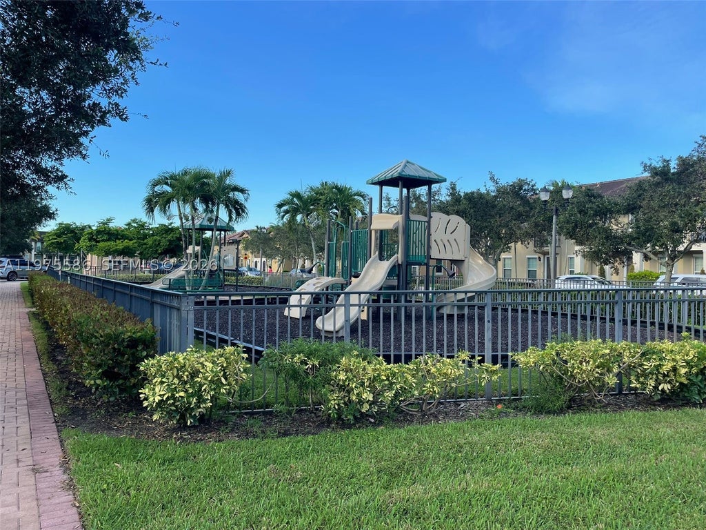 Photo of 1522 SW 147th Ter, Pembroke Pines, FL 33027 (MLS # A11975586)
