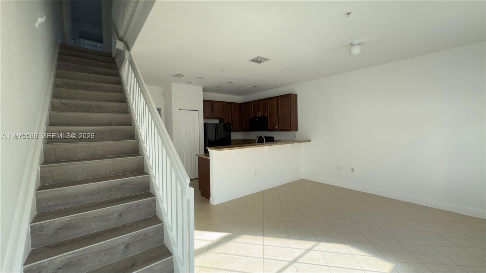 Cobblestone - Residential Lease