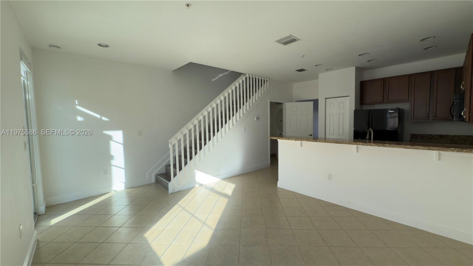 Cobblestone - Residential Lease