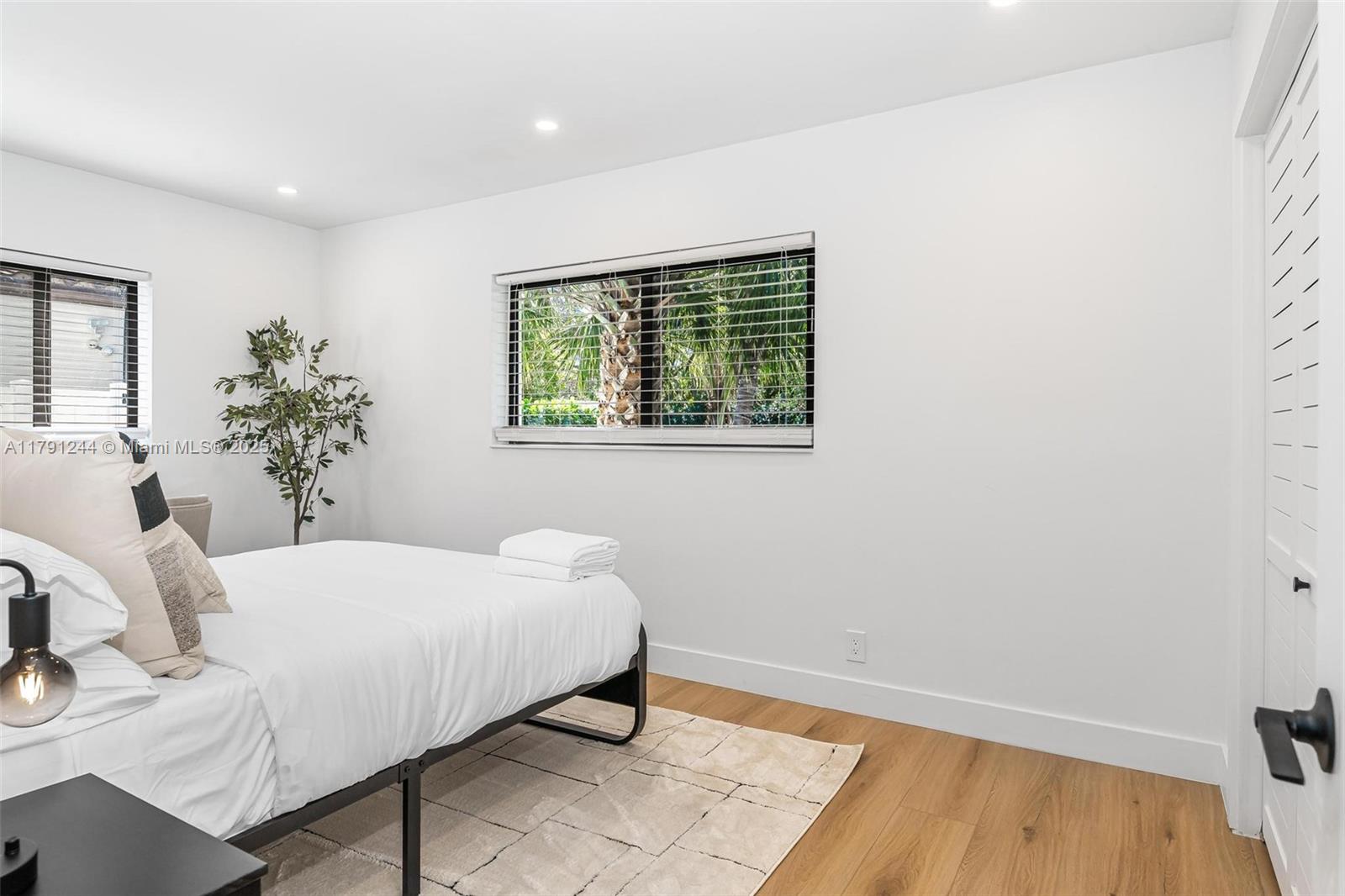 TUNISON PALMS SEC 1 - Residential